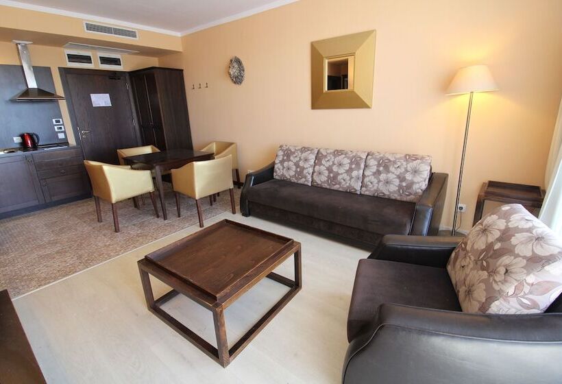 آپارتمان راحتی 1 خوابه, Menada Apartments In Royal Beach Resort