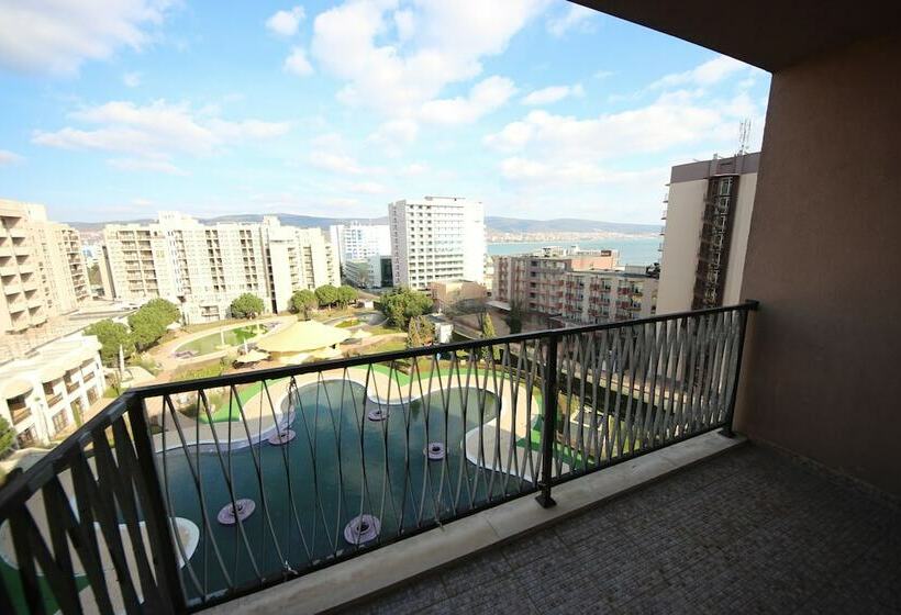 آپارتمان راحتی 1 خوابه, Menada Apartments In Royal Beach Resort