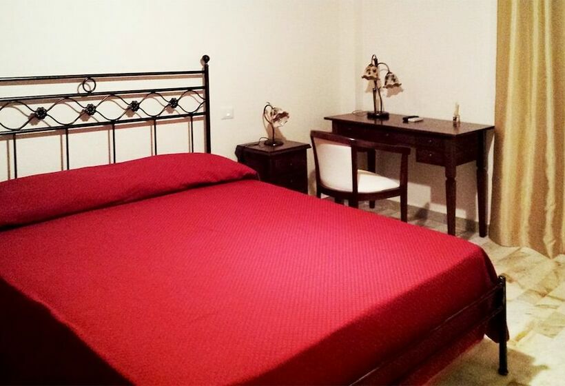 חדר סטנדרט לארבעה, B&b Capo Sant'alessio