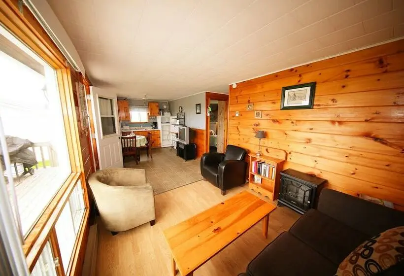 Talo 2 Makuuhuonetta, Blue Crest Cottages