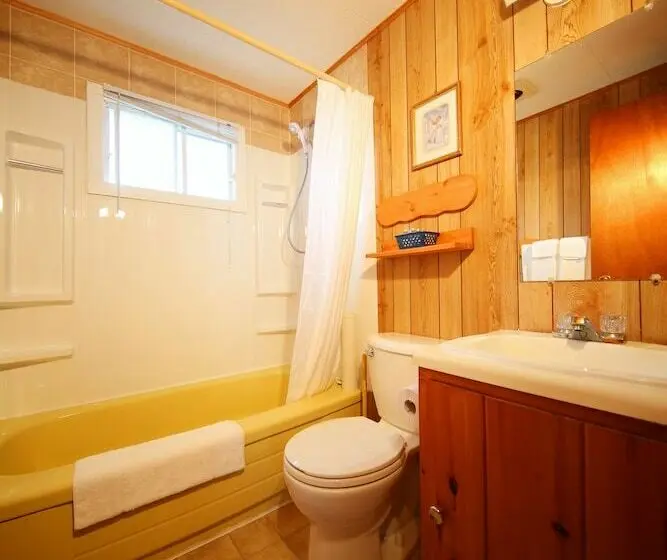 Talo 2 Makuuhuonetta, Blue Crest Cottages