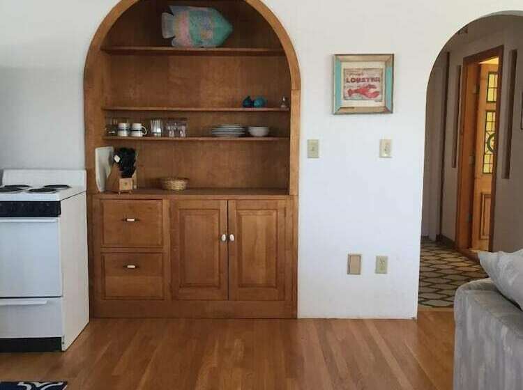 带海景的标准工作室, Grand View Motel