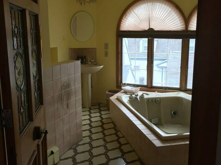 带海景的标准工作室, Grand View Motel