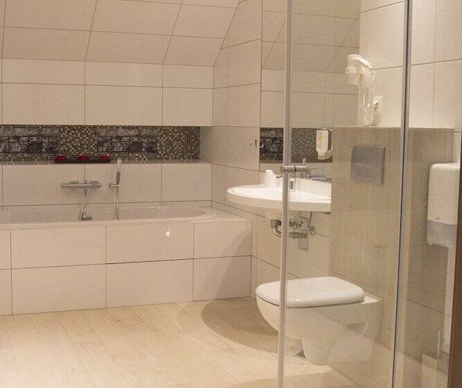 标准工作室, Bardo