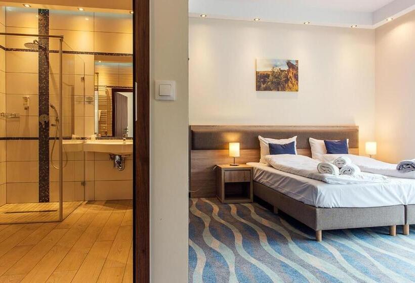 标准间带阳台, Bardo