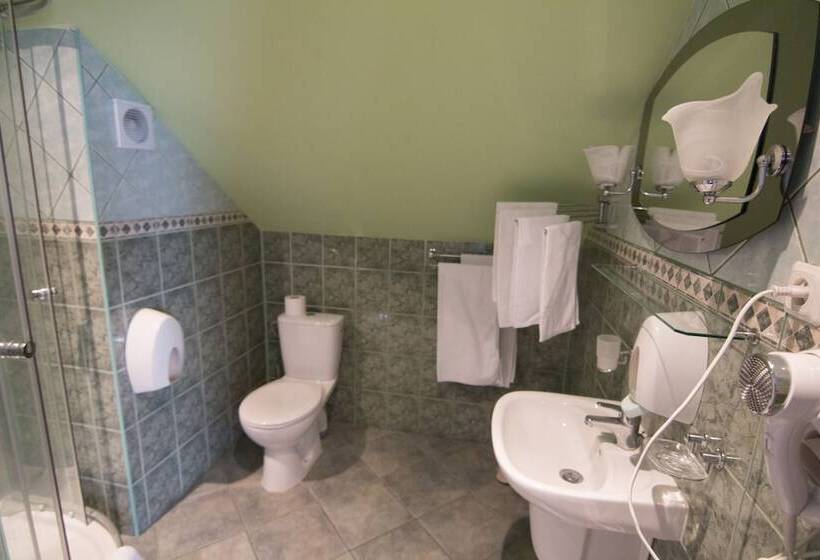 Номер Стандарт, Holiday