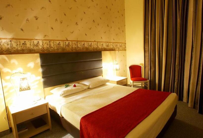 Quarto Estandar, Iris