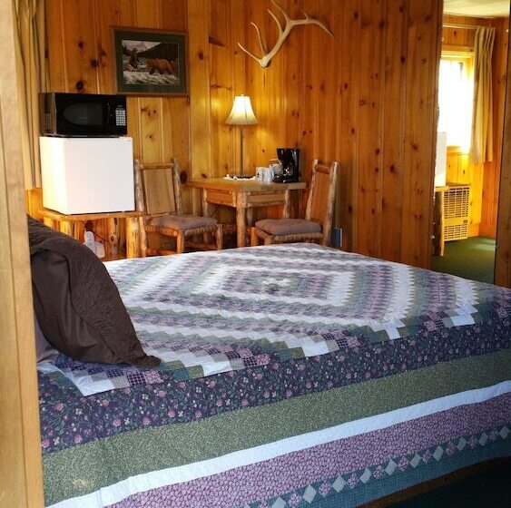 Стандартный Номер Нижний Этаж, The Trail S End