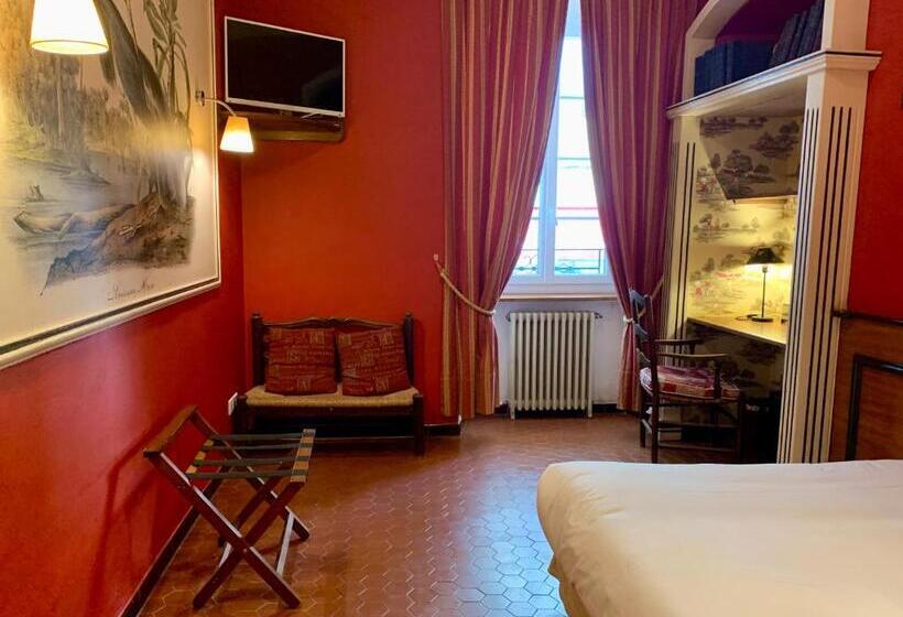 غرفة كومفورت, Central Bastia