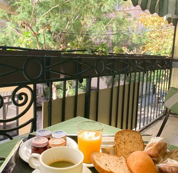 غرفة قياسية مزوَّدة بشُرفة, Central Bastia