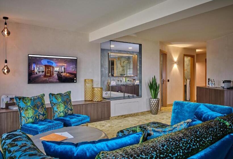 Люкс с гидромассажем, Der Birkenhof Spa & Genuss Resort