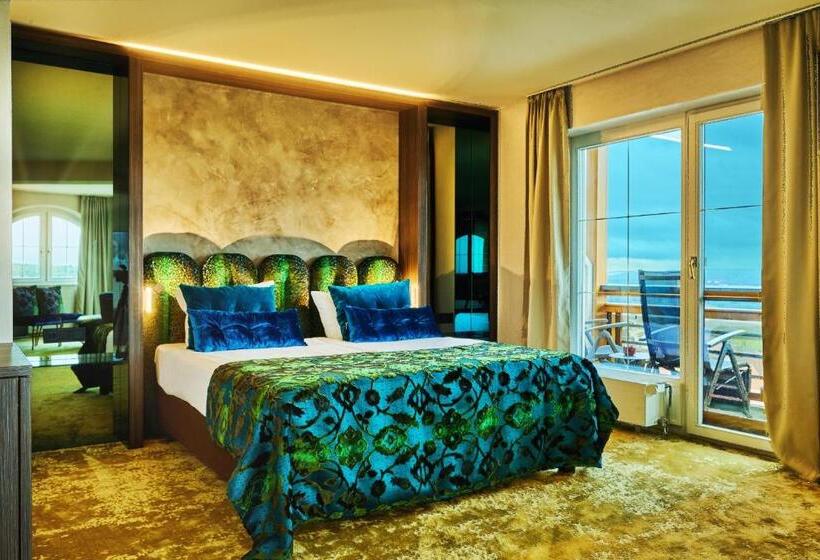 Люкс с гидромассажем, Der Birkenhof Spa & Genuss Resort