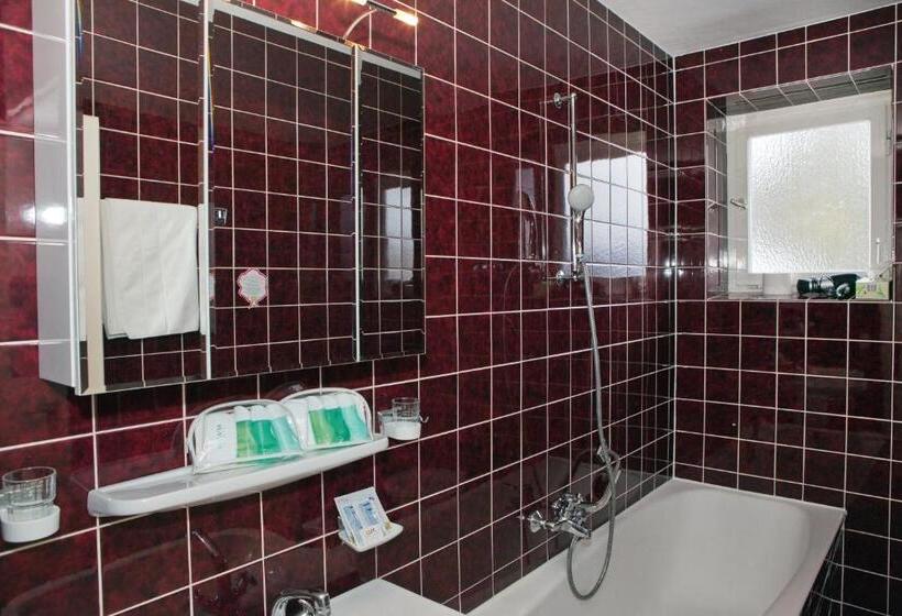 Quarto standart individual, Diana