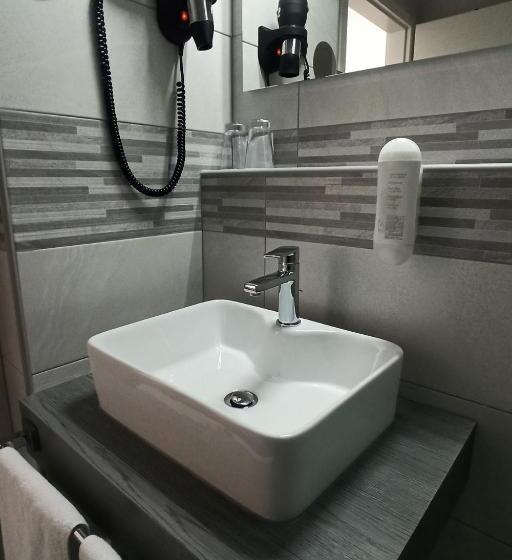 Standart Tek Kişilik Oda, Garni Arcis