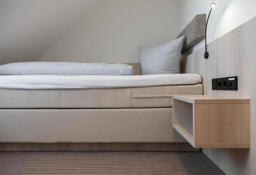 싱글 디럭스 룸, Haberkamp