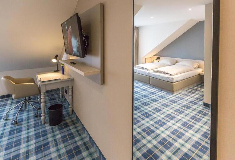 수피리어 룸, Haberkamp