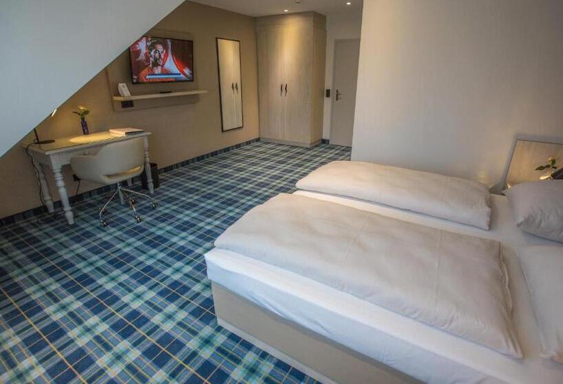 수피리어 룸, Haberkamp