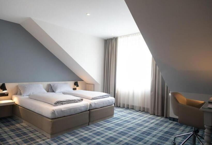 수피리어 룸, Haberkamp