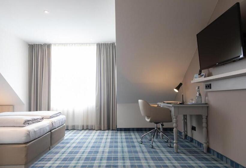 수피리어 룸, Haberkamp