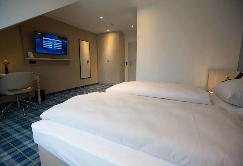 수피리어 룸, Haberkamp