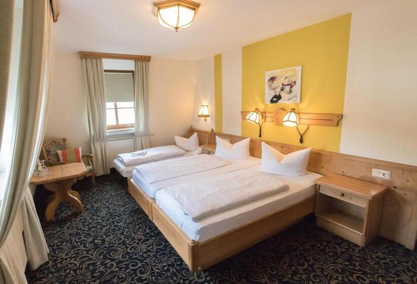 스탠다드 트리플 룸, Löwen