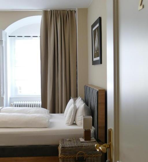 高级大房间, Ratsstuben