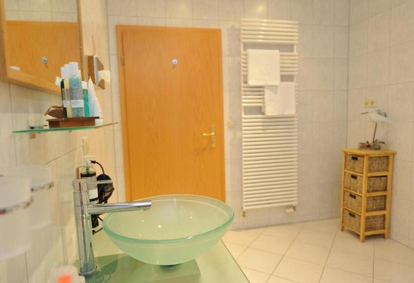 带露台的小型套房, Ratsstuben