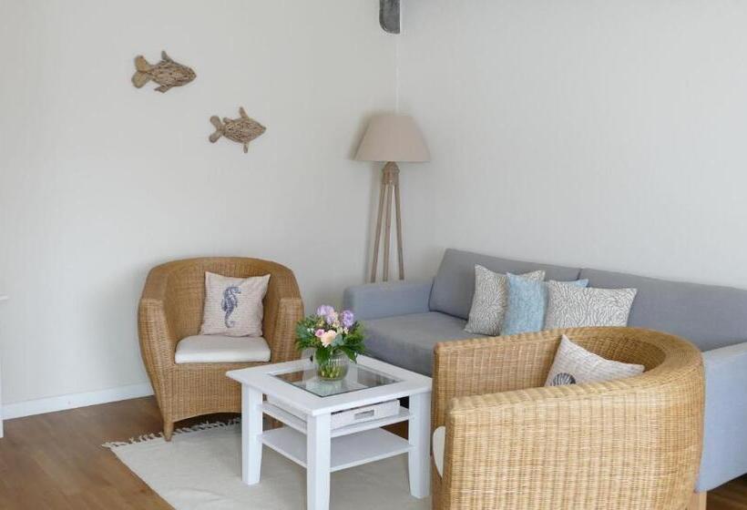 带露台的小型套房, Ratsstuben