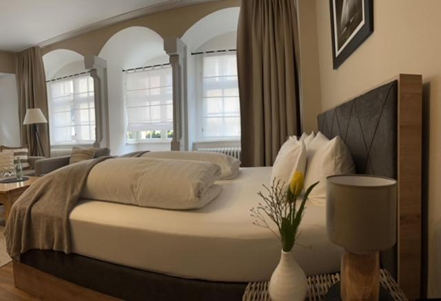 高级大房间, Ratsstuben