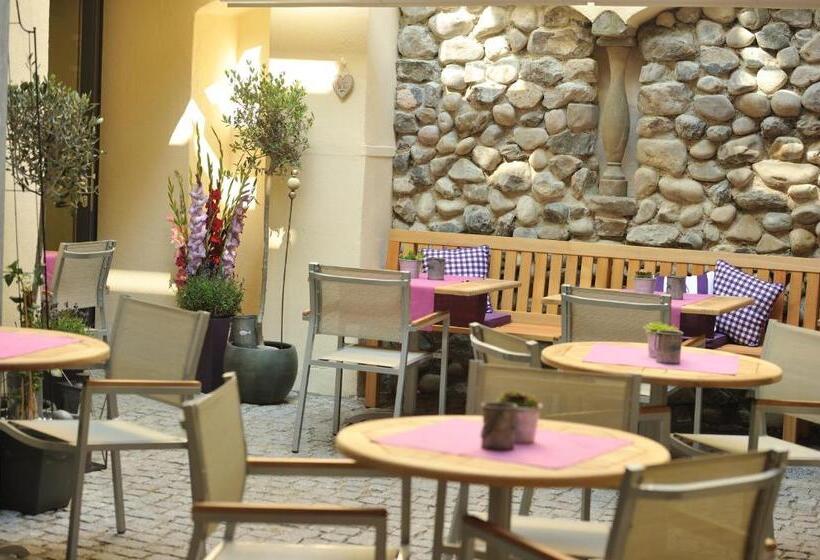 高级大房间, Ratsstuben