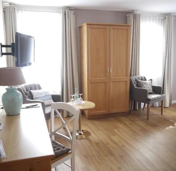 高级大房间, Ratsstuben