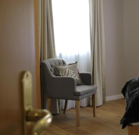 高级大房间, Ratsstuben