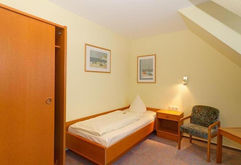 스탠다드 싱글 룸, Tilman