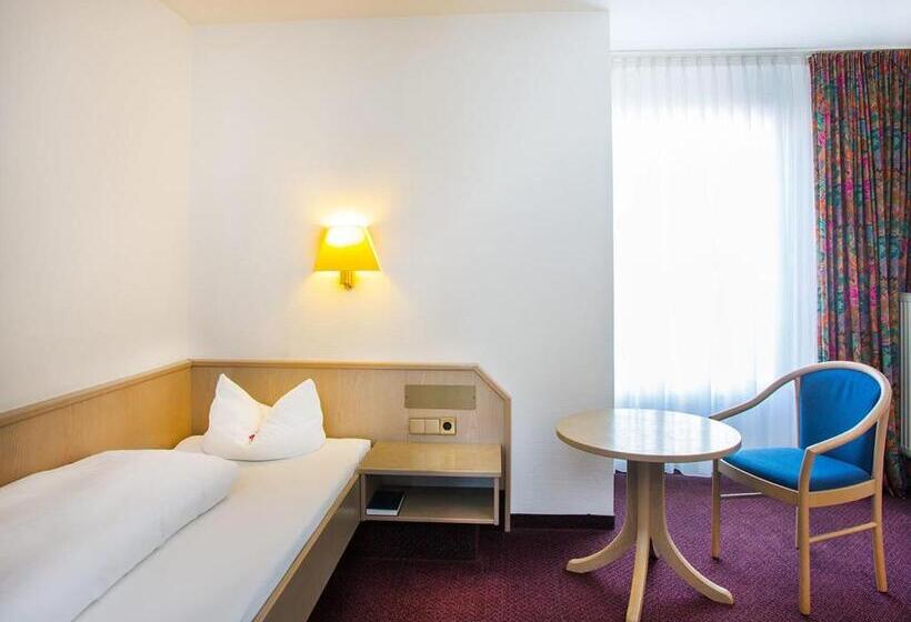 컴포트 싱글 룸, Kreuz Garni Und Bar