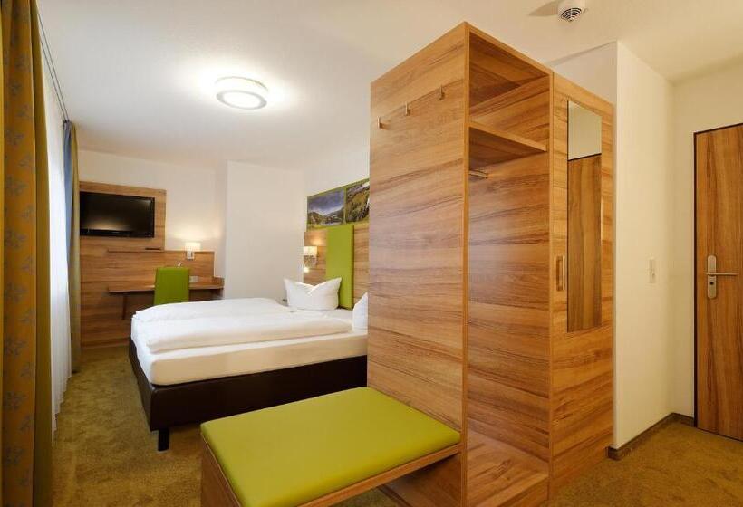 غرفة كومفورت, Zur Post