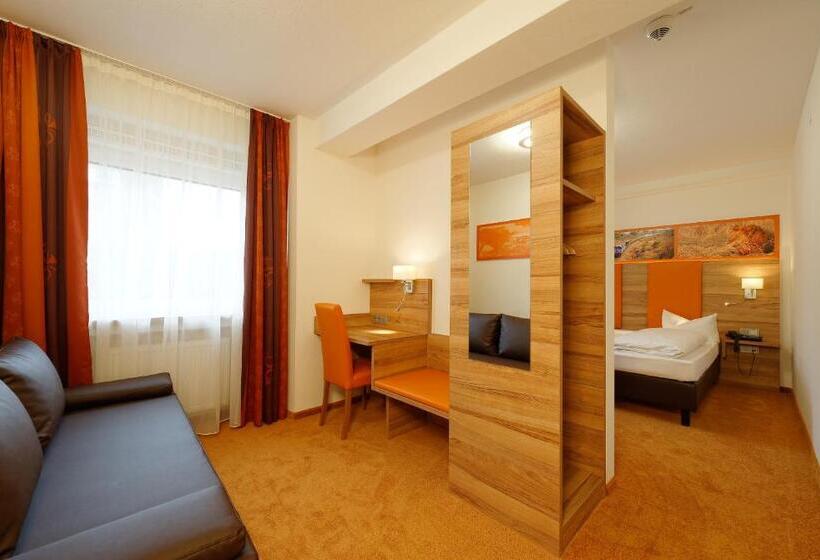 غرفة إقتصادية رباعية, Zur Post