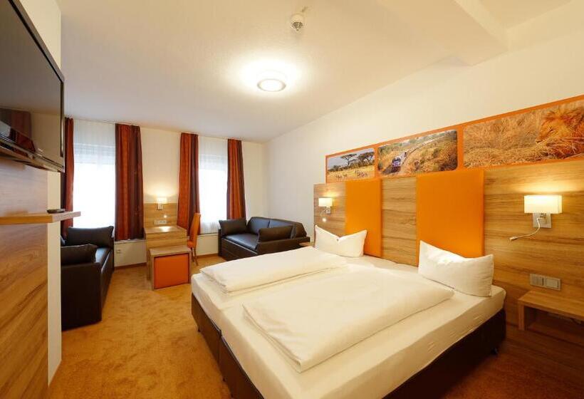 غرفة كومفورت, Zur Post