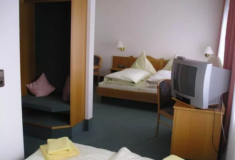 اتاق خانوادگی, Knüllhotel Tann Eck
