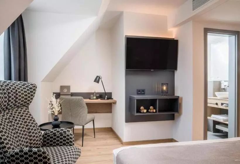 استودیوی استاندارد, Landhotel Sonne