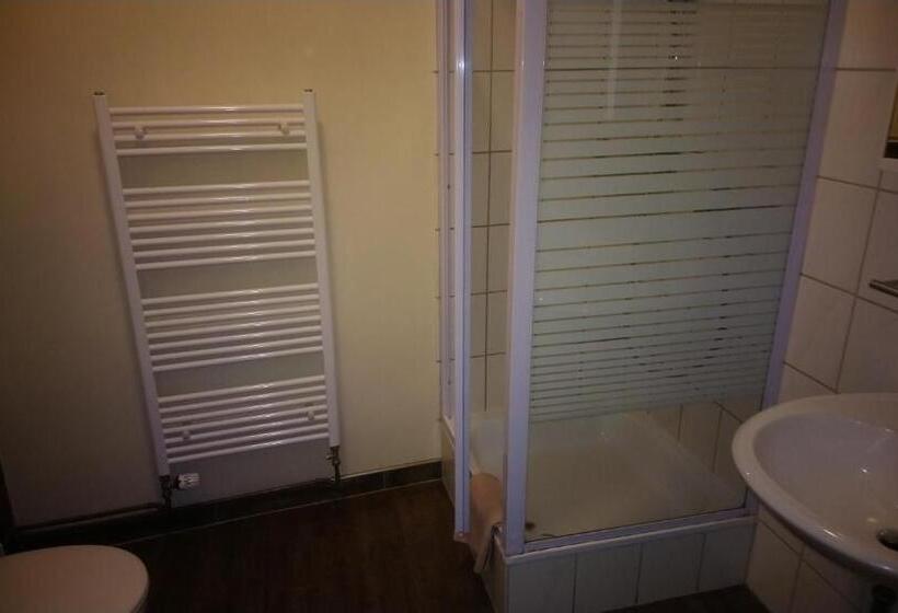 スタンダードルーム, Schillerquartier