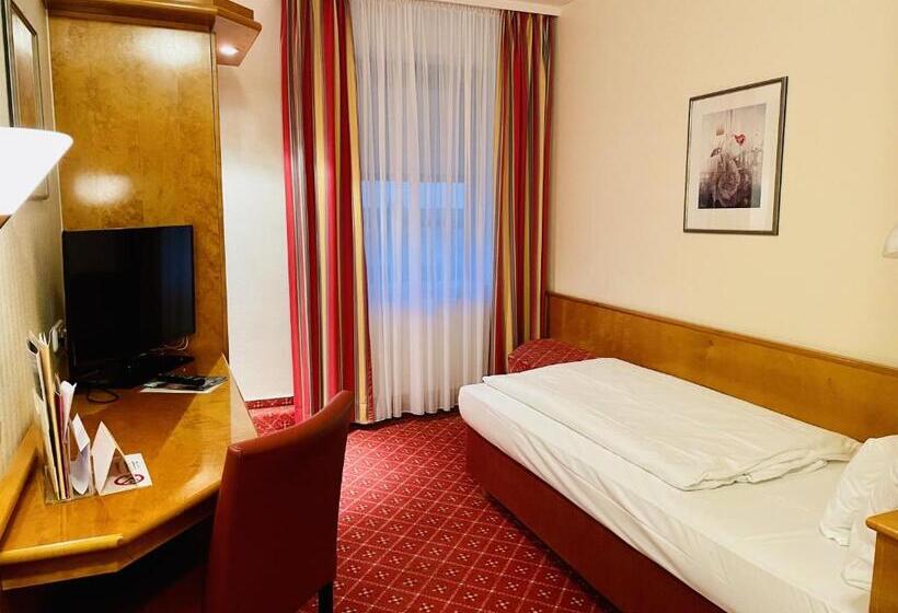 Номер Стандарт Индивидуальный, Schloss Hotel Herborn