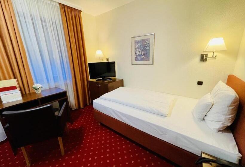 اتاق استاندارد یک نفره, Schloss Hotel Herborn