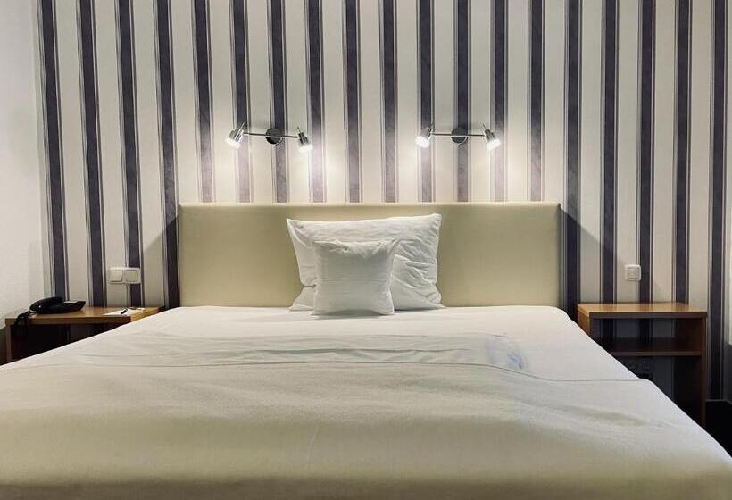 Номер Стандарт, Schloss Hotel Herborn