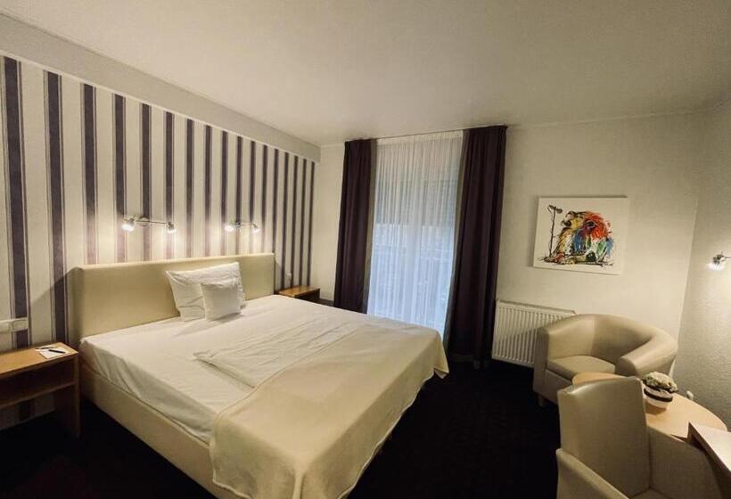 Номер Стандарт, Schloss Hotel Herborn