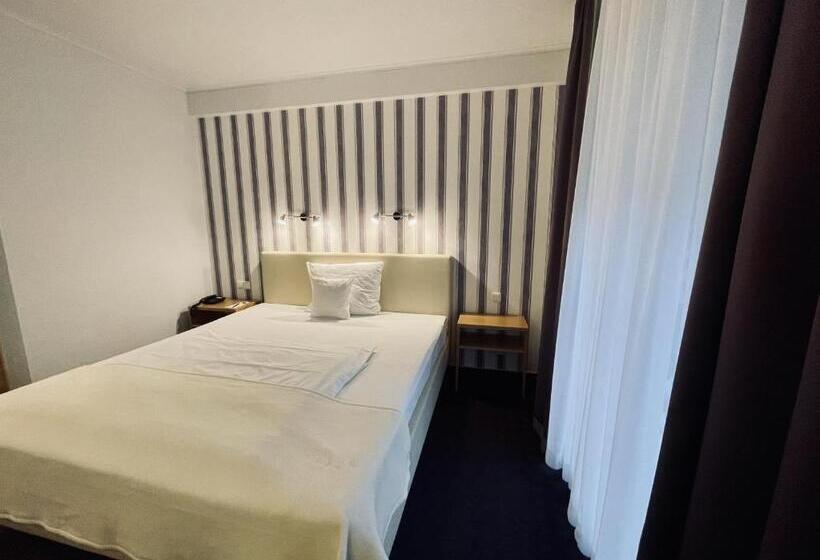 اتاق راحتی یک تخته, Schloss Hotel Herborn