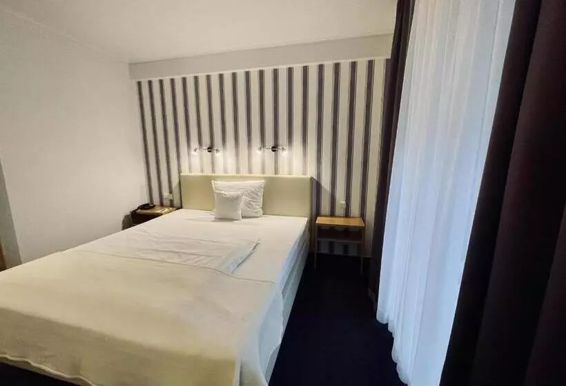 اتاق راحتی یک تخته, Schloss Hotel Herborn