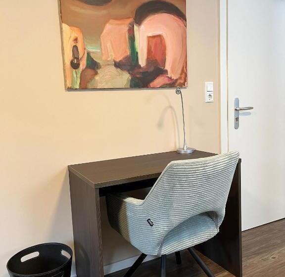 חדר סטנדרט, Pension No 8