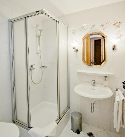 스탠다드 룸, Alt Ringlein