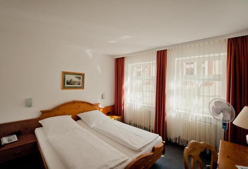 스탠다드 싱글 룸, Alt Ringlein