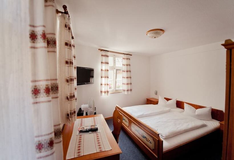 이코노미 룸, Alt Ringlein